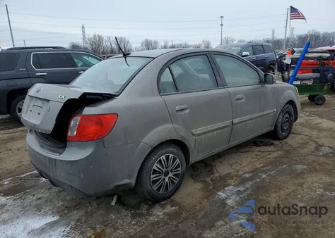 2011 Kia Rio Base z USA, uszkodzony, nr VIN KNADH4A39B6868554